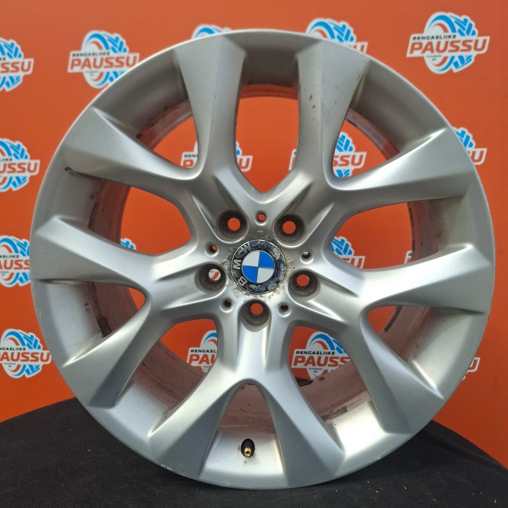 Käytetty BMW Star Spoke 334 vannesarja 5x120 ET48 KR74,1 9x19"