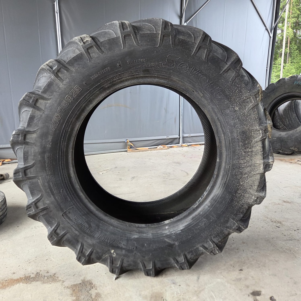 420/70R28 133A/130B Alliance Seventy Wide Deep Käytetty rengas DOT-09  9mm Tubeless