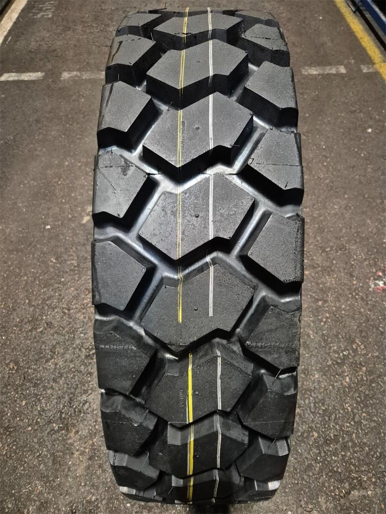 315/80R22.5 KA PINNOITETTU GPZH INDUSTRIAL SIS. 1 MICHELIN RUNKO XL
