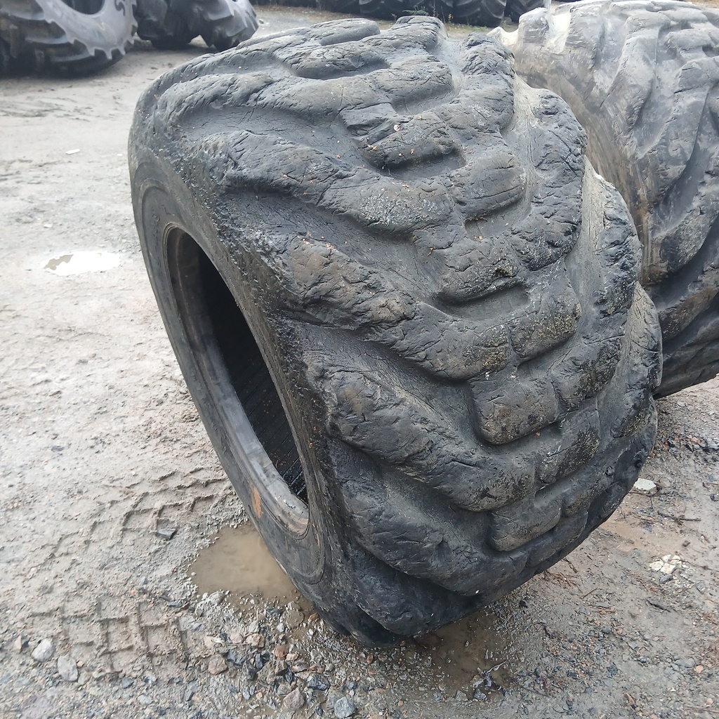 710/45-26.5 24pr Nokian Tyres Forest King F2 SF TT 23mm Käytetty
