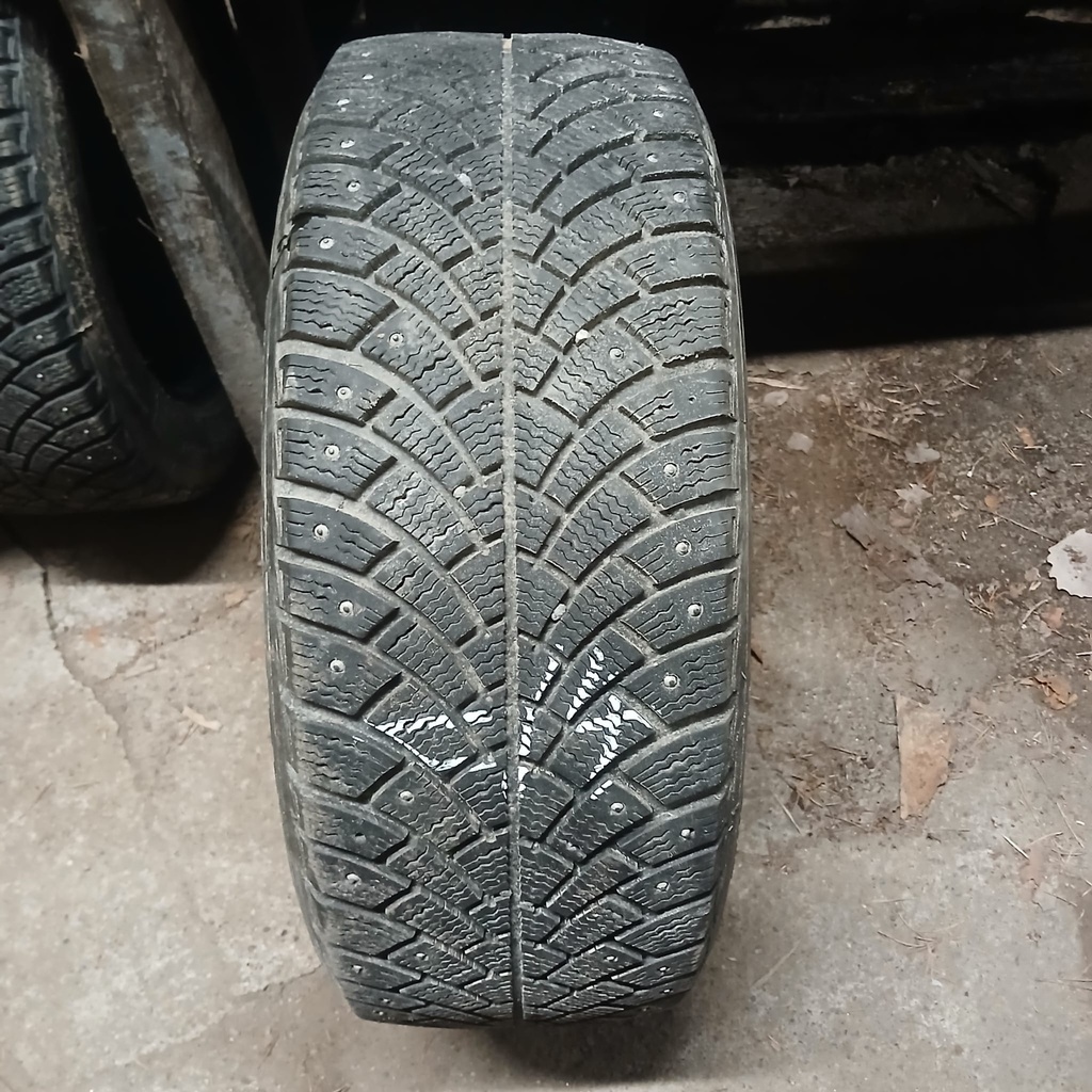 205/55R16 94Q BFGoodrich G-Force Stud Käytetty 6-7mm DOT-14