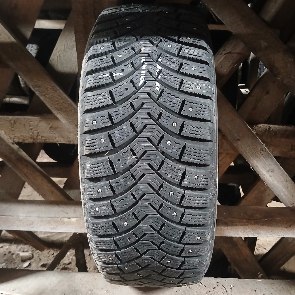 205/55R16 94T Michelin x-ice north  Käytetty 6mm DOT-11 (Nastoja puuttuu)