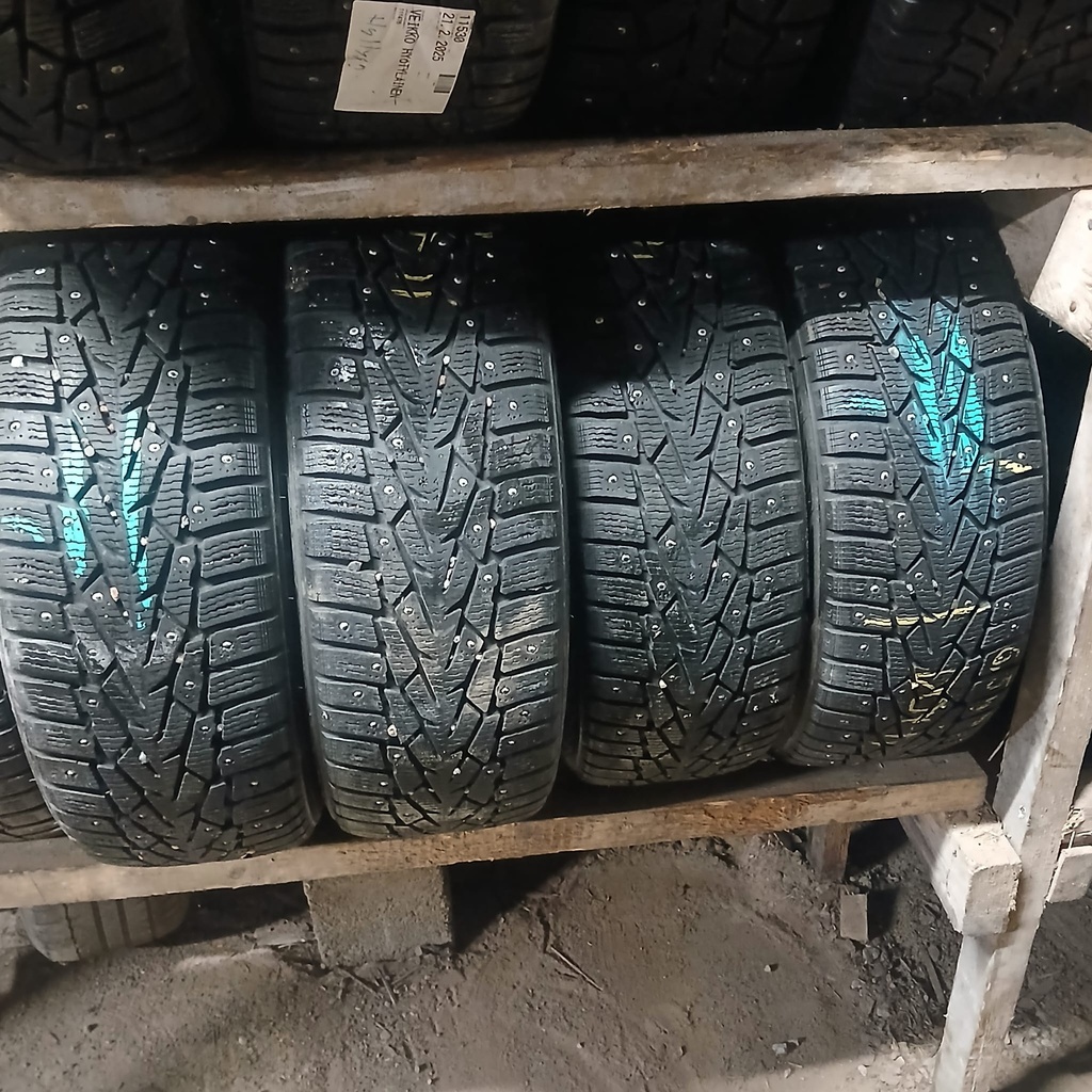 205/60R16 Nokian Hakkapeliitta 7 Käytetty DOT-11 7mm