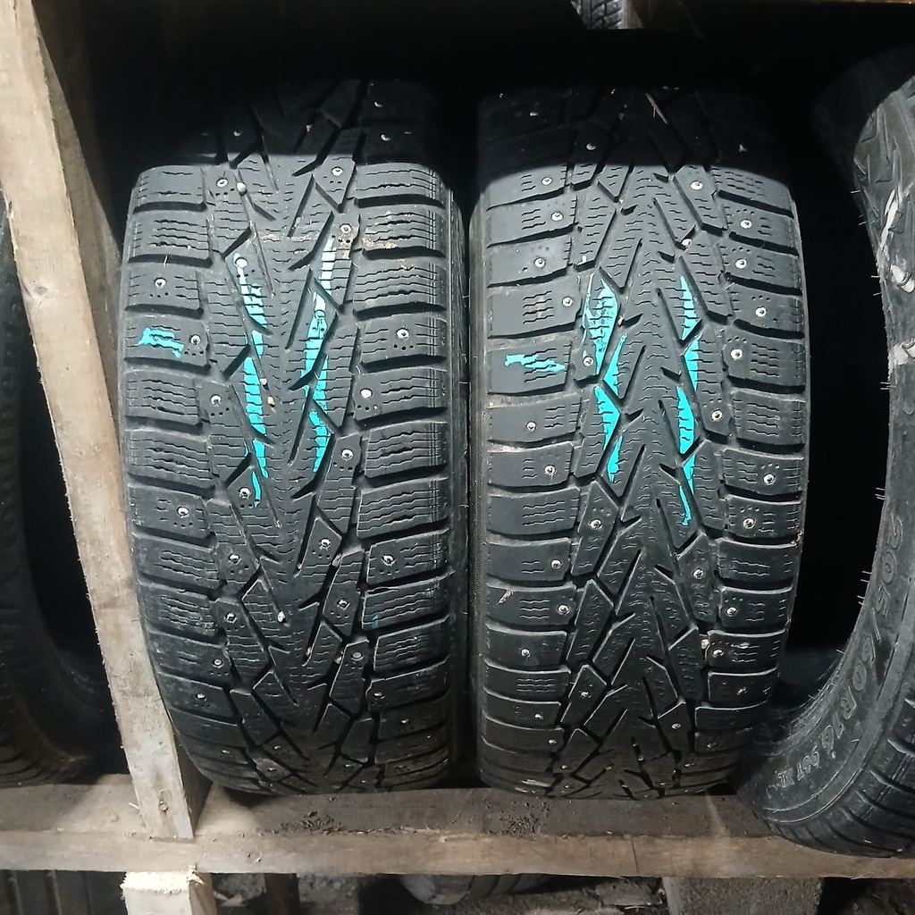 205/60R16 Nokian Hakkapeliitta 7 Käytetty DOT-11 5-6mm