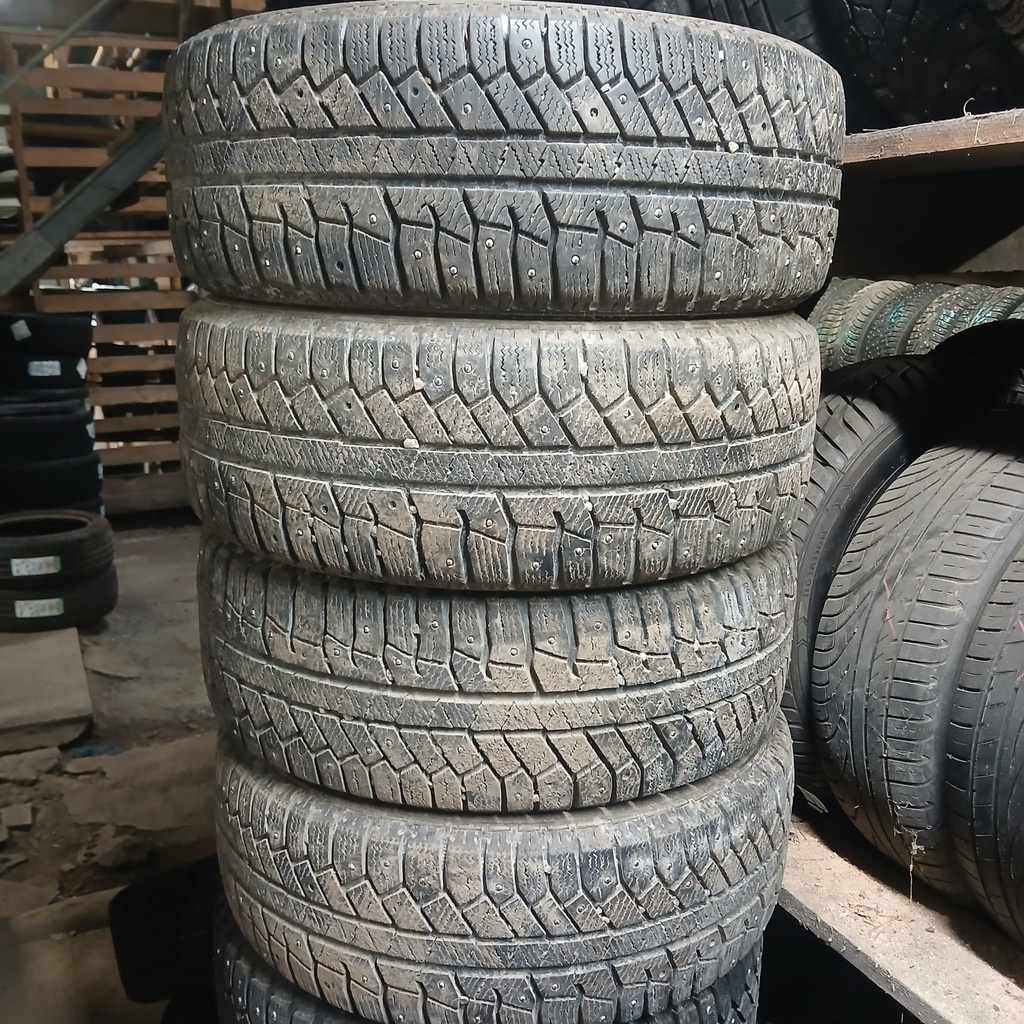 195/55R15 89T Continental WinterViking 2 Käytetty nastarengas 6mm DOT-05 (Nastoja puuttuu pari)
