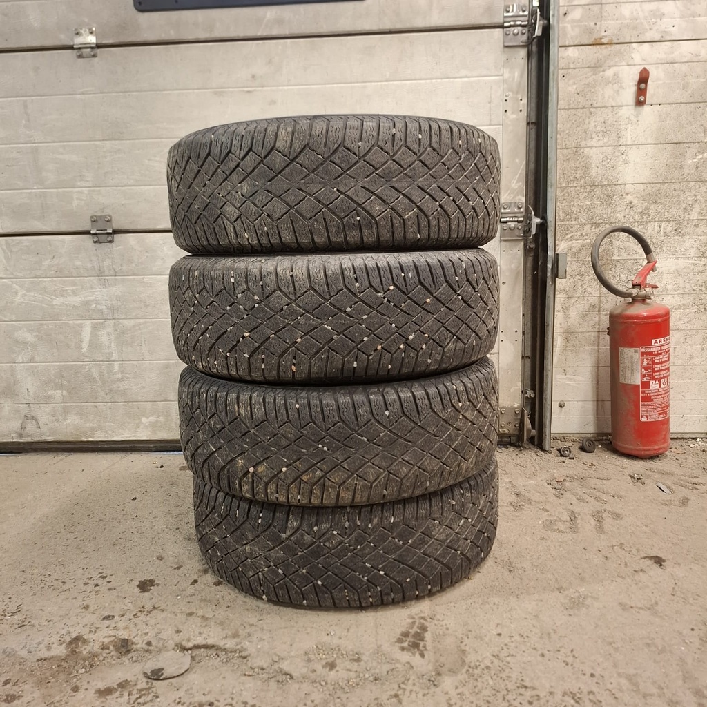 205/60R16 Continental Viking Contact 7 Käytetty DOT-19 4-6mm