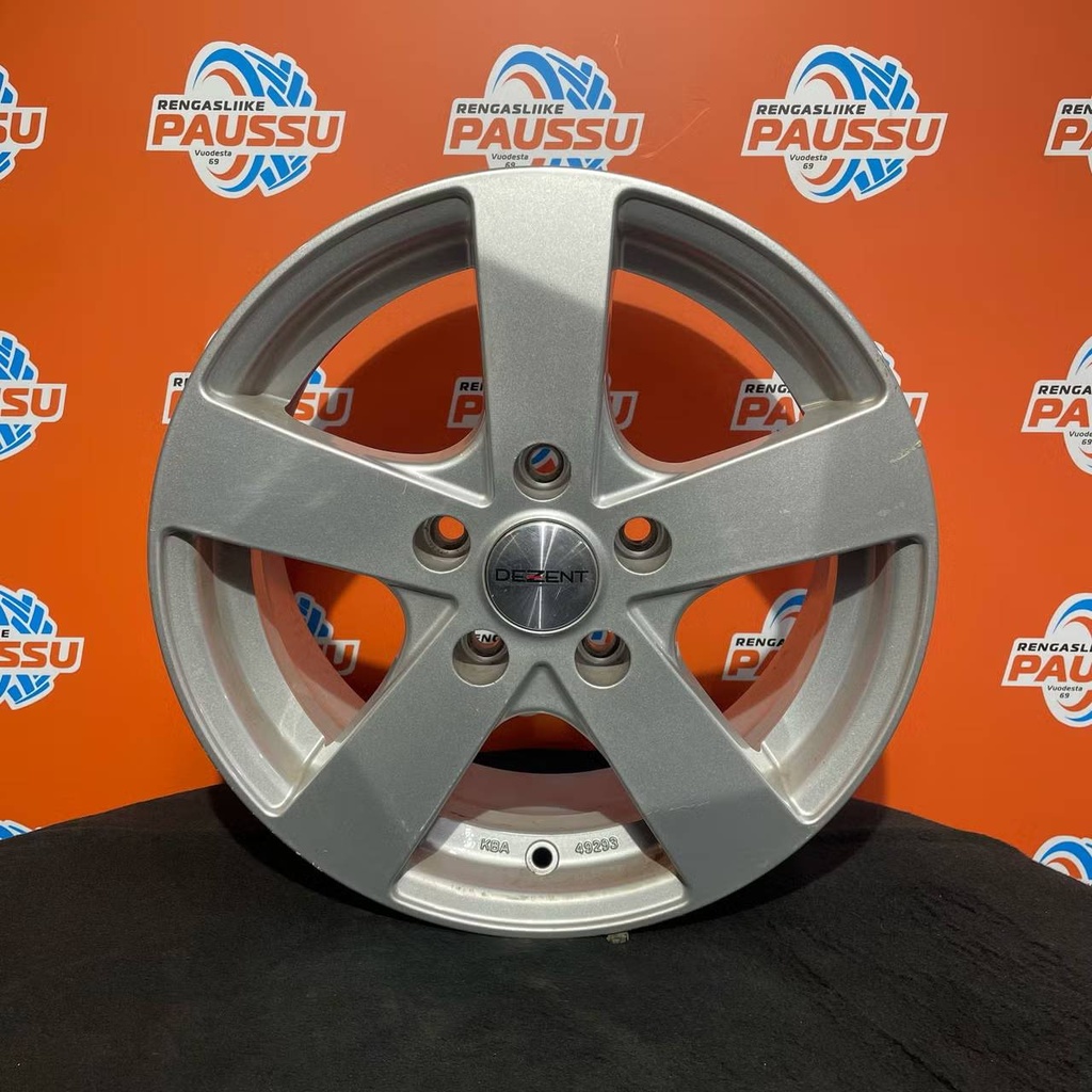 Käytetty DEZENT vannesarja 5x112 ET 38 KR 70,1 6,5x15"