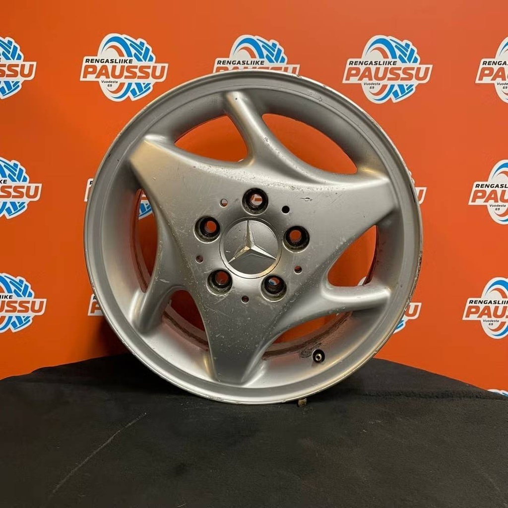 Käytetty MB vannesarja 5x112 ET 60 KR 66,6 6x15" (Tarvitsee pitkät pultit)