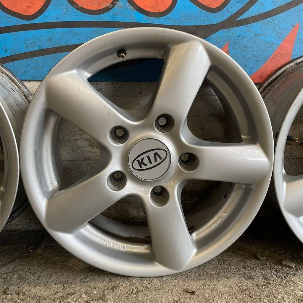 Käytetty KIA vannesarja 5x139,7 ET 45 KR 95,3 7x16"