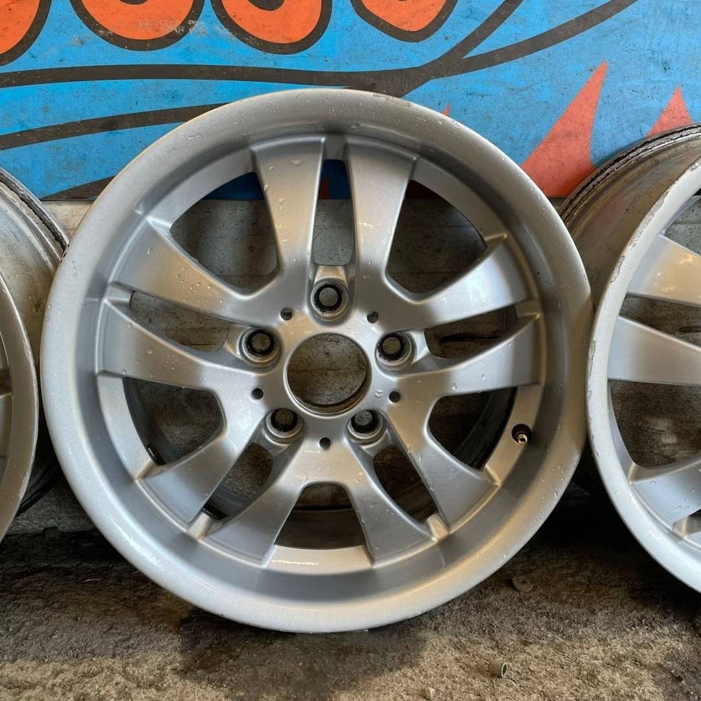 Käytetty BMW vannesarja 5x120 ET 34 KR 72,3 7x16"