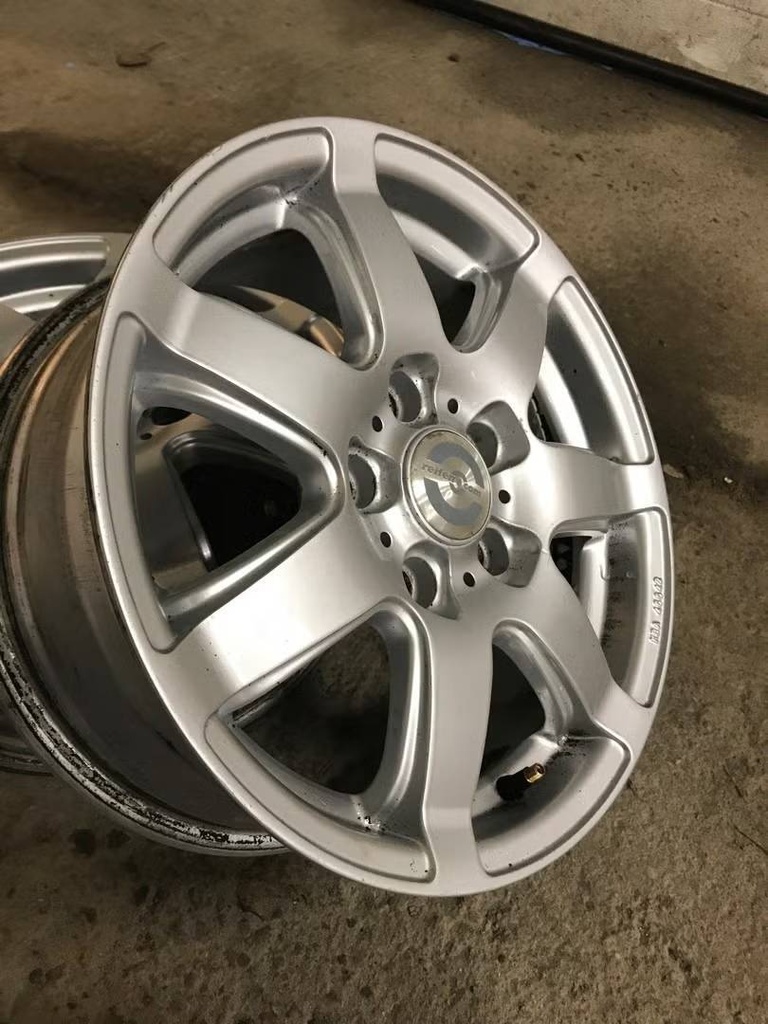 Käytetty vannesarja 5x112 ET 38 KR 72,6 6,5x15"