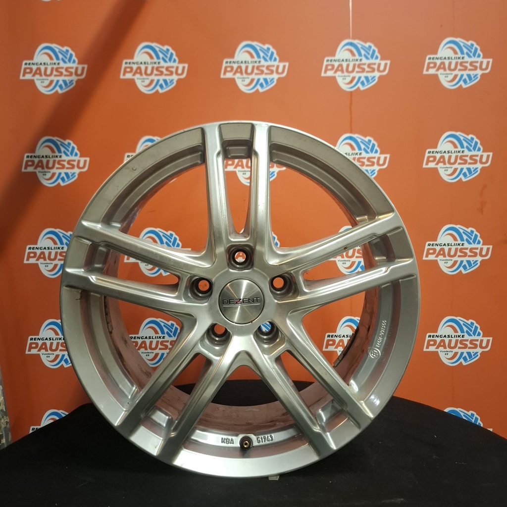 Käytetty DEZENT vannesarja 5x112 ET 46 KR 57,1 7x17"
