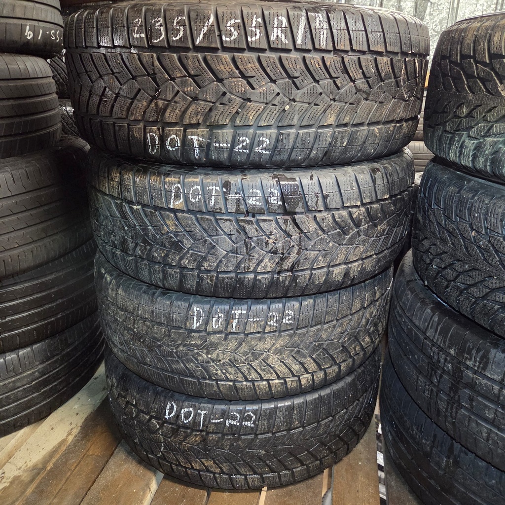 235/55R19 105T Goodyear UltraGrip Ice SUV GEN 1 Käytetty kitkarengas 5mm DOT-22