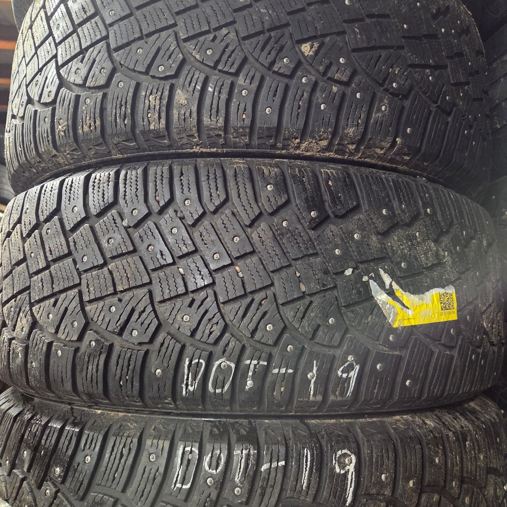 235/55R18 104T XL Continental IceContact 2 Käytetty nastarengas 6mm DOT-19