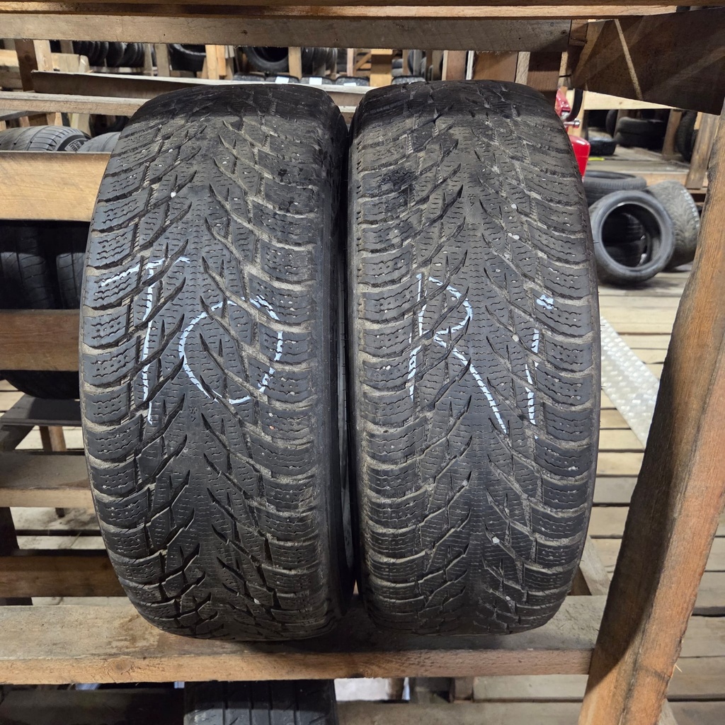 235/60R18 107R Nokian Hakkapeliitta R3 SUV Käytetty kitkarengas 6mm DOT-19