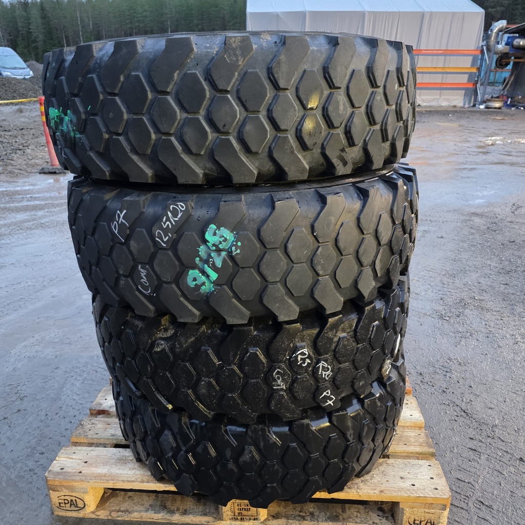 12.50R20 139J CONTINENTAL MPT 80 Käytetty KA-rengas 3-5mm