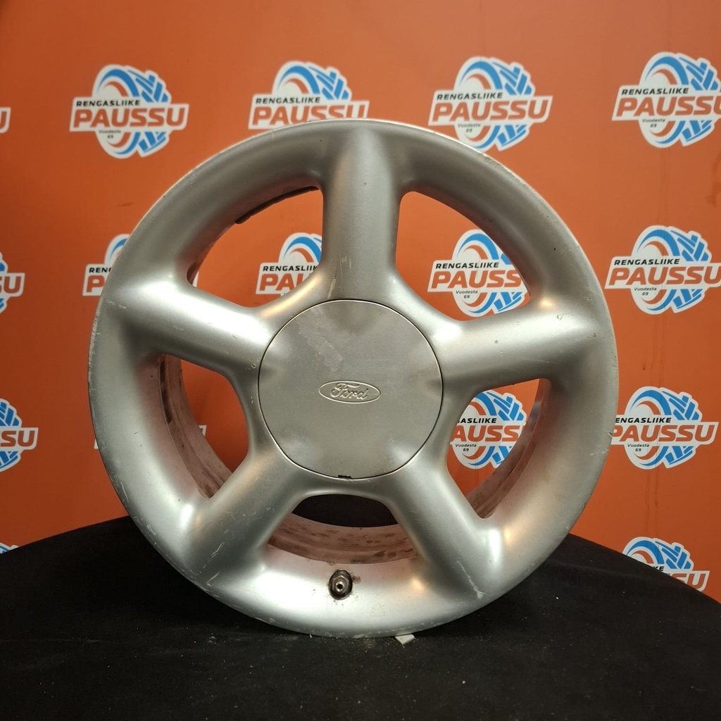 Käytetty FORD vannesarja 4x108 ET 40 KR 63,4 6x15"