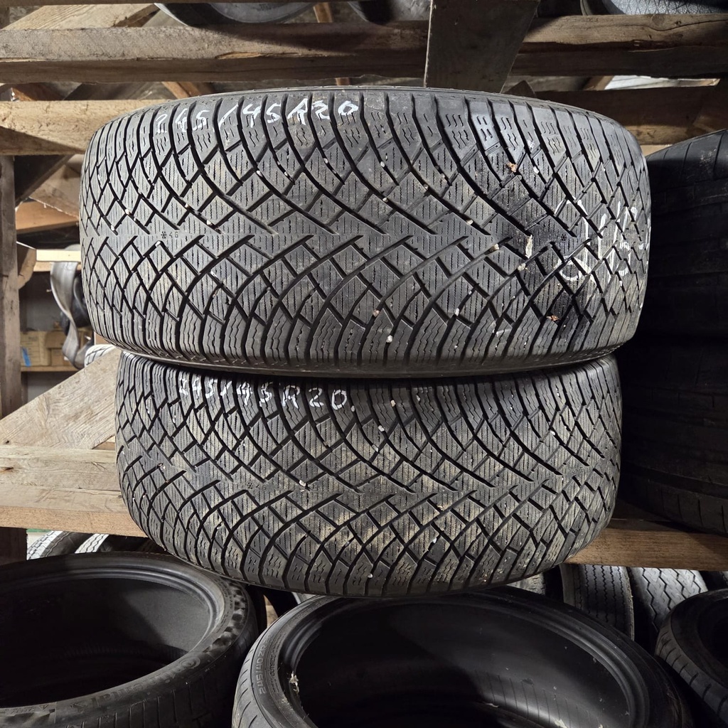 245/45R20 103R Nokian Hakkapeliitta R5 EV Käytetty kitkarengas 6-6,5mm DOT-22