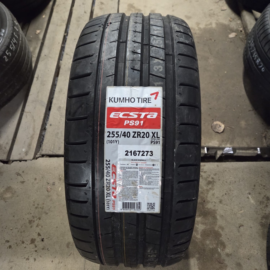 255/40ZR20 101Y XL Kumho Ecsta PS91 Ajamaton kesärengas DOT-19