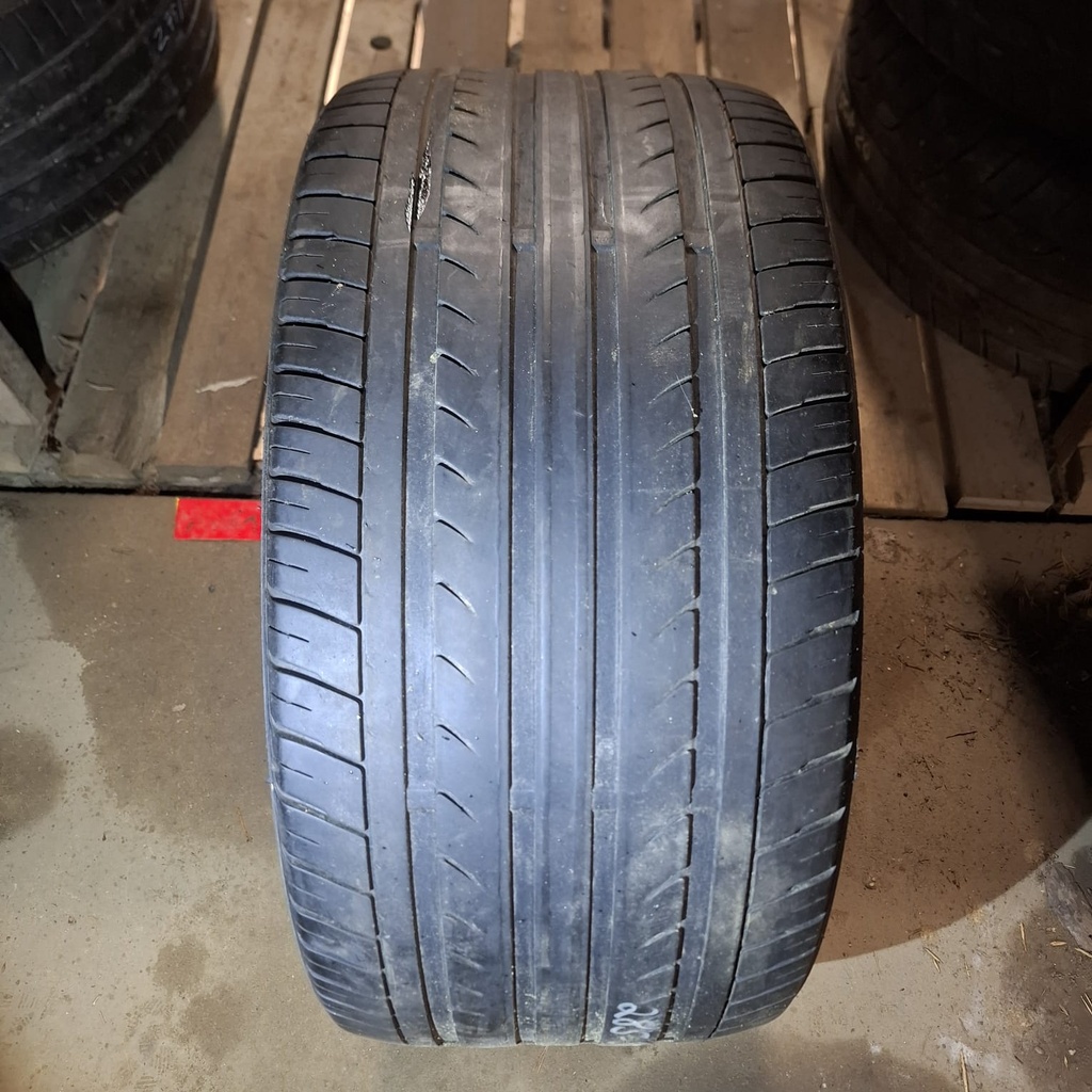 285/30R20 99Y XL Nankang Noble Sport NS-20 Käytetty kesärengas 3mm DOT-15