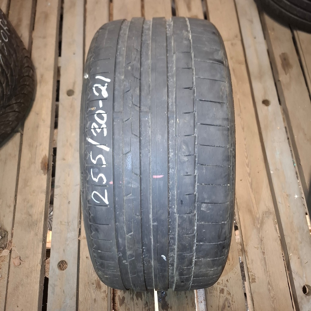 255/30R21 93Y XL Continental SportContact 6 Käytetty kesärengas 5,5mm DOT-19