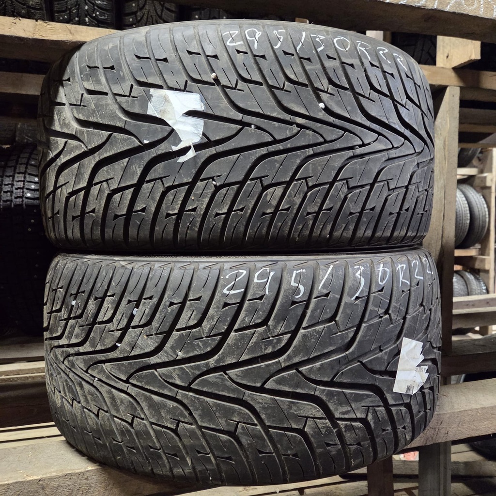 295/30R22 103W Hankook Ventus ST Käytetty kesärengas 7mm DOT-13