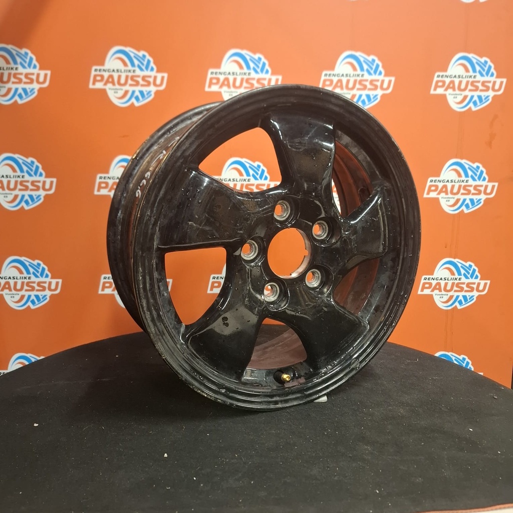 Käytetty vannesarja 5x114,3 ET 46 KR 66,6 6x15"