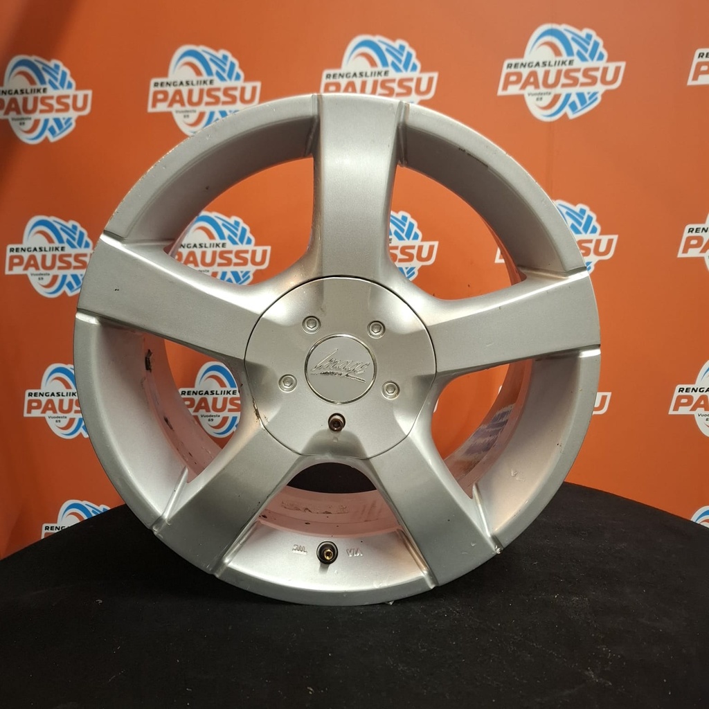 Käytetty vannesarja 5x114,3 ET 25 KR 73,1 6,5x15"