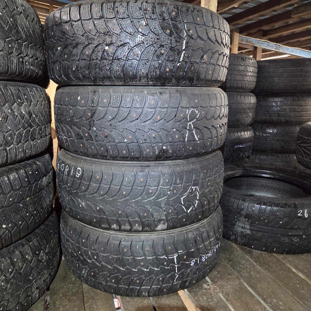265/60R18 110T Rovelo RWS-677 Käytetty nastarengas 6-7mm DOT-15