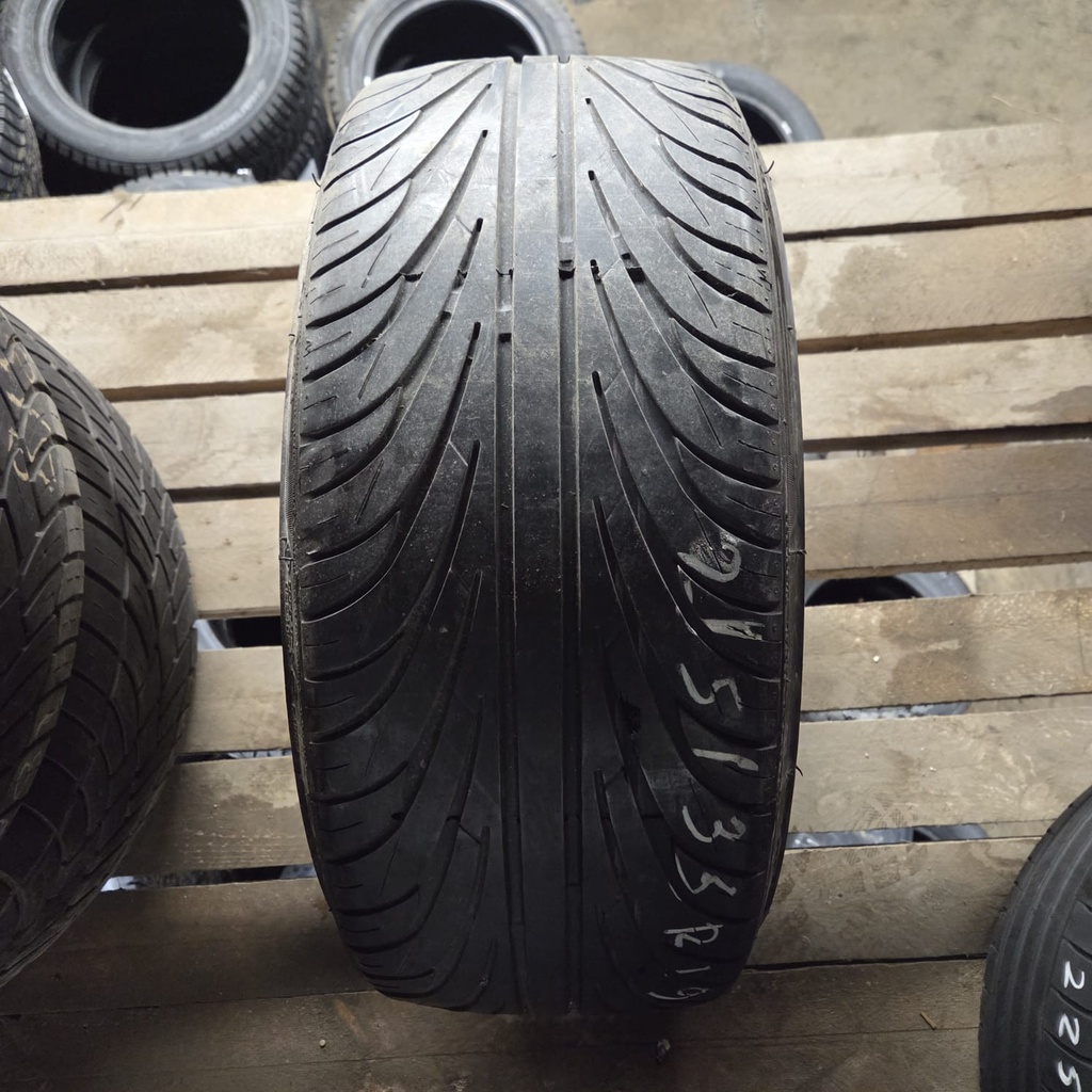 215/35ZR19 85Y Nankang Ultra Sport NS-11 Käytetty kesärengas 5mm DOT-07