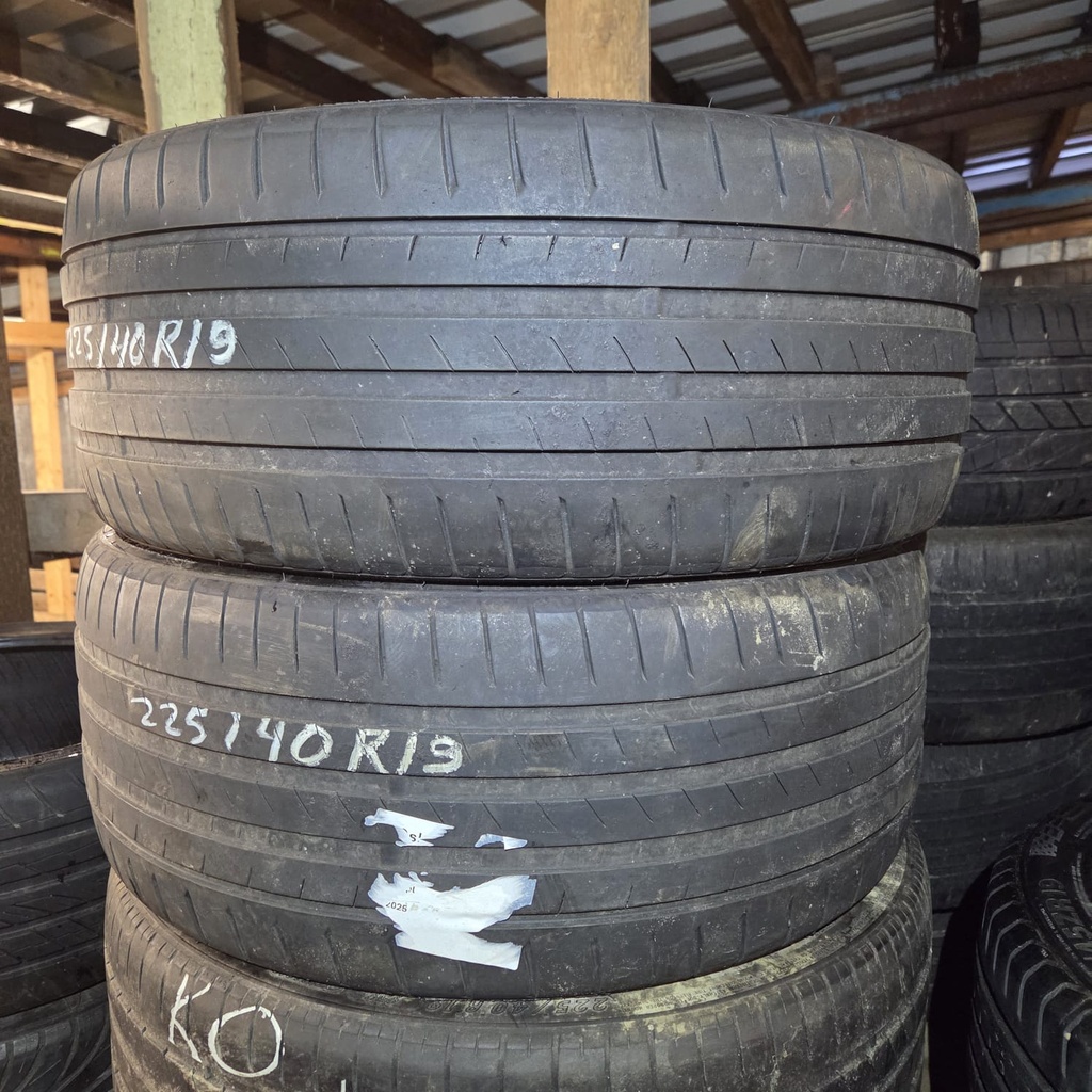 225/40R19 93Y Linglong Sport Master Käytetty kesärengas 3,5mm DOT-23