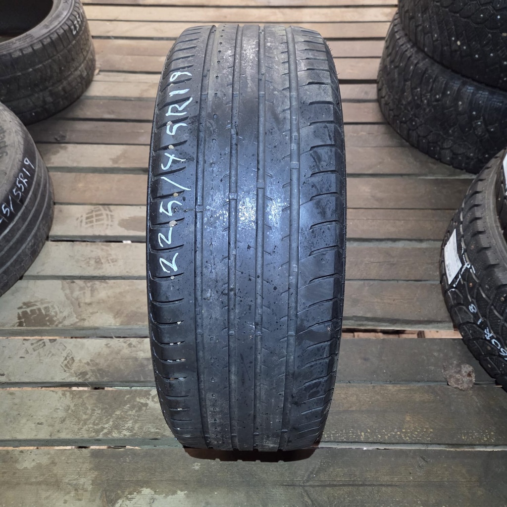 225/45ZR19 96W Nordexx NS9200 Käytetty kesärengas 3mm DOT-21