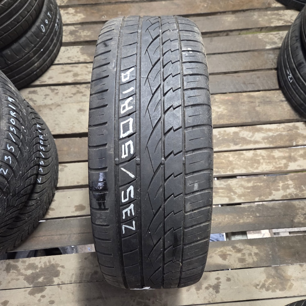 235/50R19 99V Continental CrossContact UHP Käytetty kesärengas 6mm DOT-15