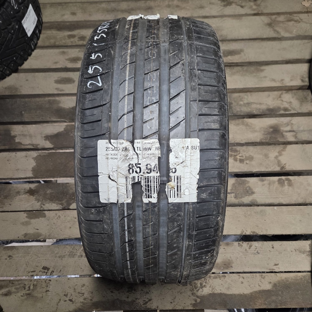 255/35ZR19 96Y Nexen Nfera SU1 Ajamaton kesärengas DOT-17