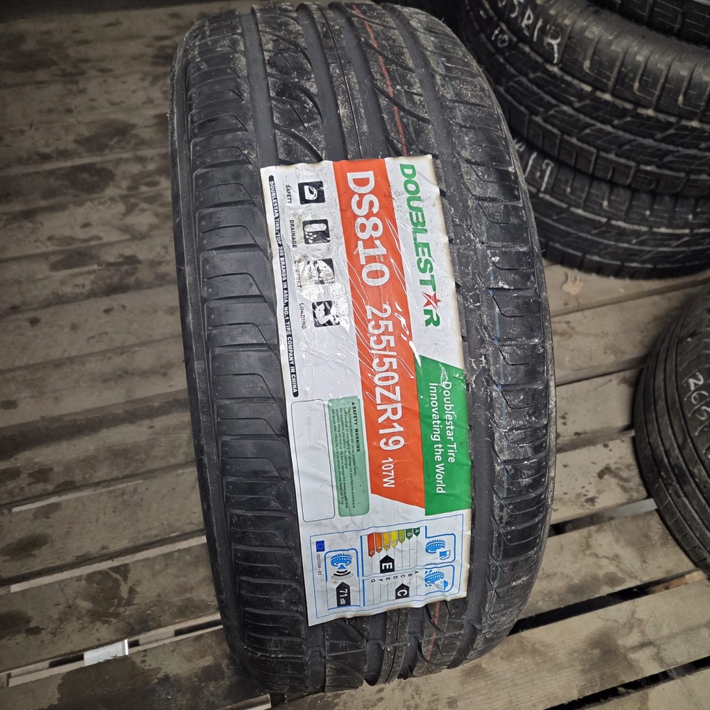 255/50ZR19 107W Doublestar DS810 Ajamaton kesärengas DOT-17