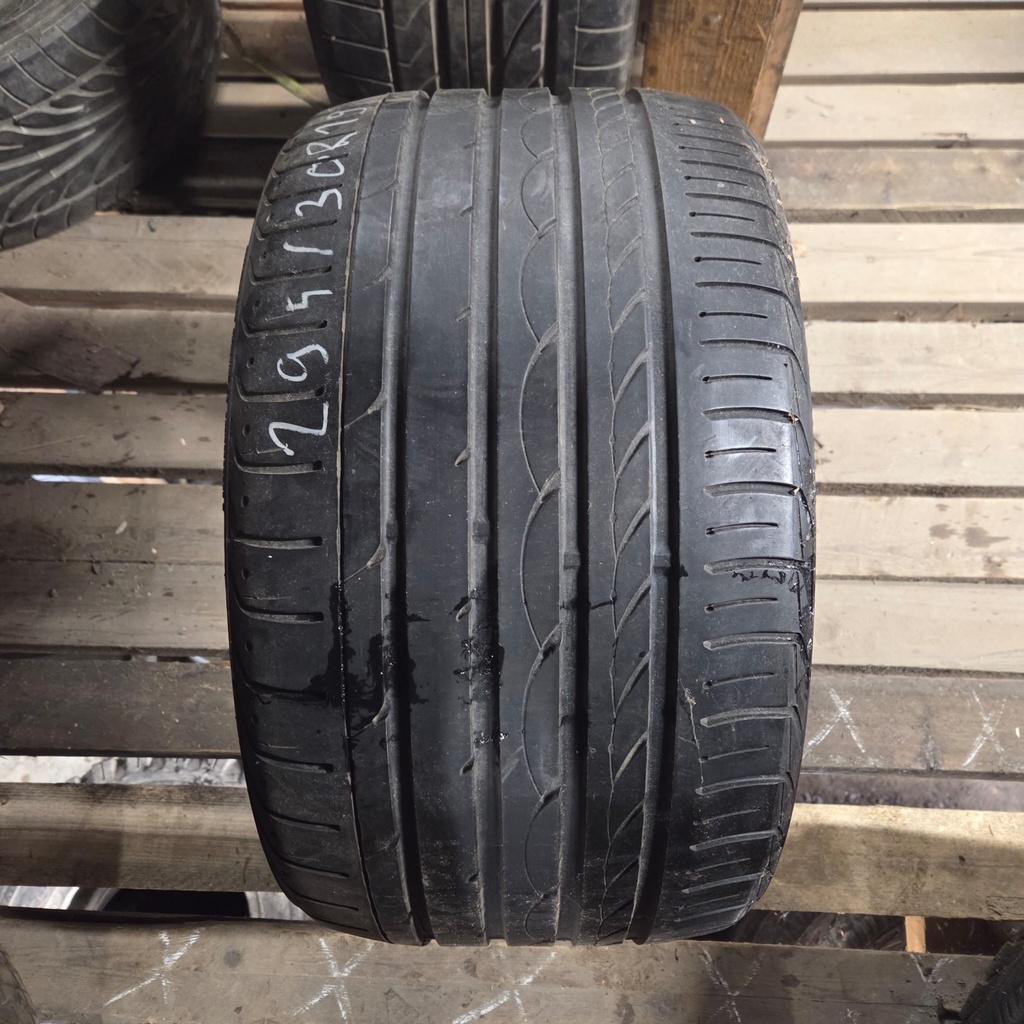 295/30ZR19 100Y Yokohama Advan Sport Käytetty kesärengas 5,5mm DOT-05