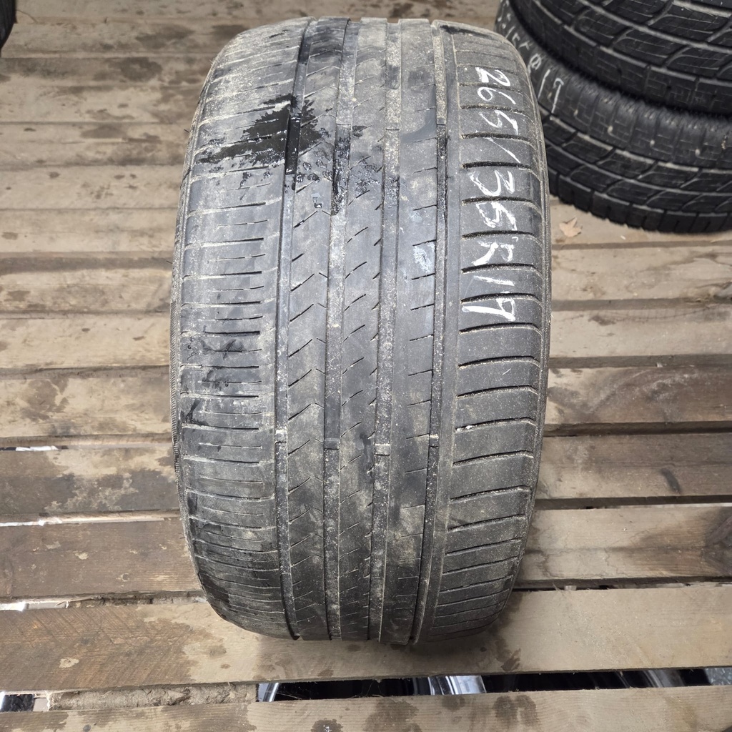 265/35ZR19 98W Winrun R330 Käytetty kesärengas 4mm DOT-17