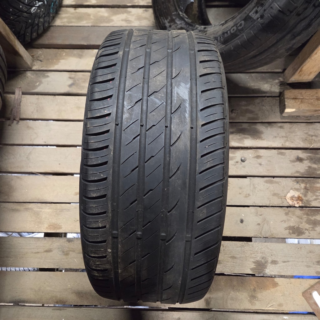 245/45R18 100Y XL Point S Summerstar Käytetty kesärengas 4mm DOT-17