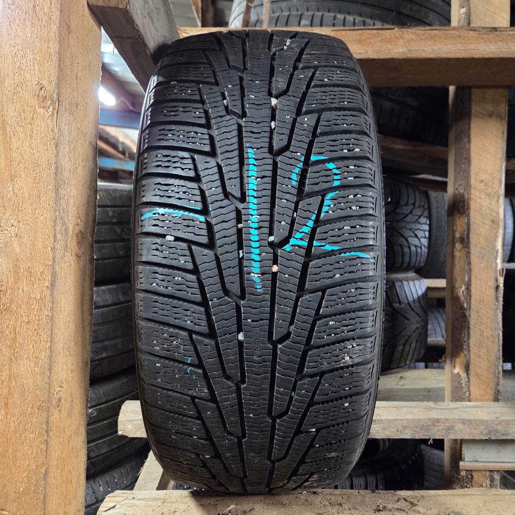 245/40R18 97R XL Nokian Hakkapeliitta R Käytetty kitkarengas 7mm DOT-12