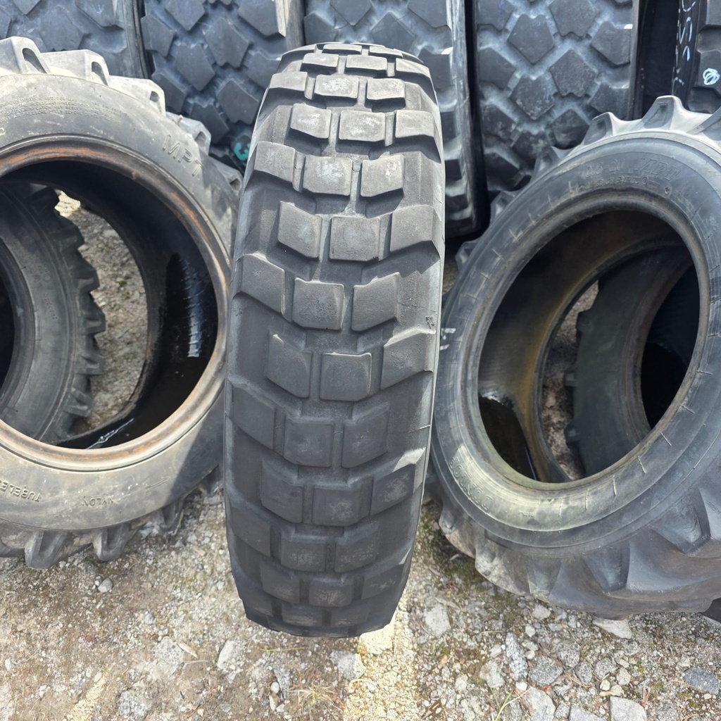 10.5R20 8pr MICHELIN MPT Käytetty työkoneen rengas 12mm (Vanaha)