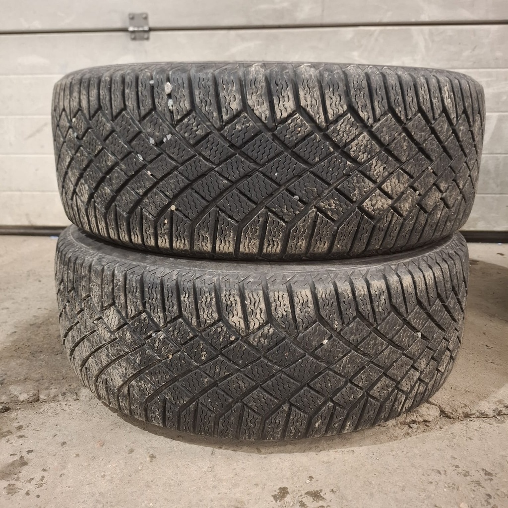 235/50R19 103T XL Continental VikingContact 7 Käytetty kitkarengas 7mm DOT-23