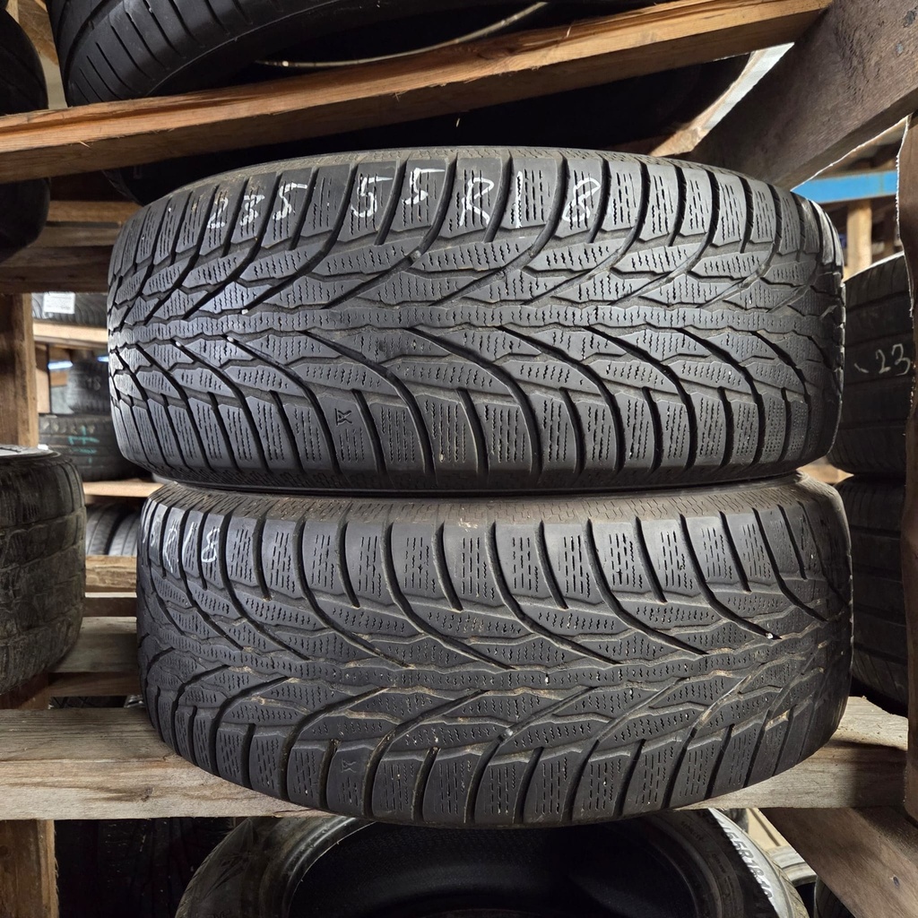 235/55R18 104T Kumho WinterCraft Ice WS51 SUV Käytetty kitkarengas 6mm DOT-18