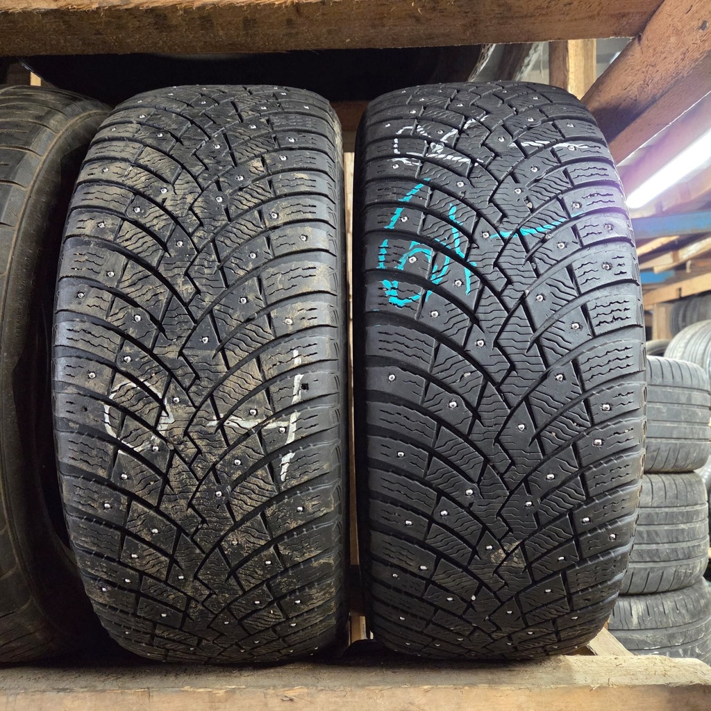 235/50R18 101H Pirelli Ice Zero 2 Käytetty nastarengas 6-6,5mm DOT-19