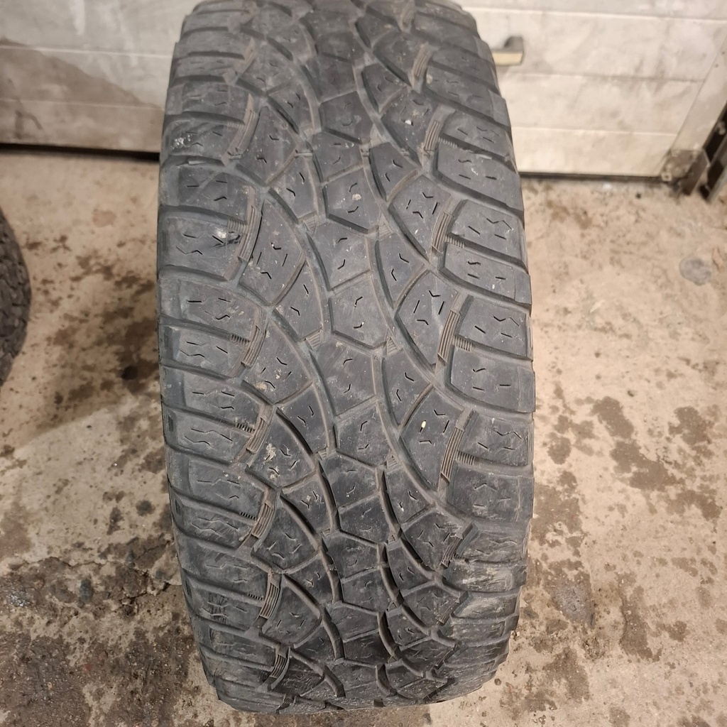 275/55R20 117S Cooper Zeon LTZ Käytetty kesärengas 6mm DOT-16