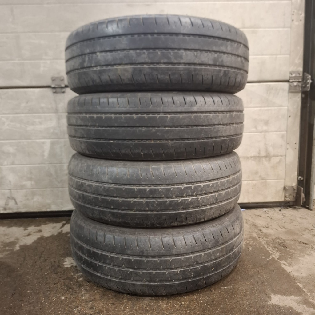 205/65R16C 107/105T Triangle Connex Van TV701 8PR Käytetty kesärengas 4mm DOT-21