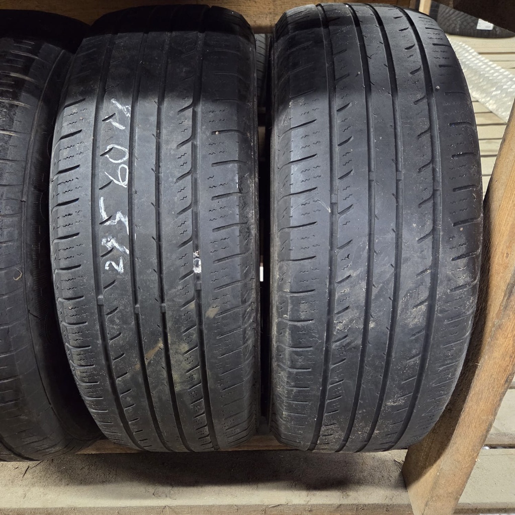 235/60R18 103V Goodride SU318 H/T Käytetty kesärengas 4mm DOT-14