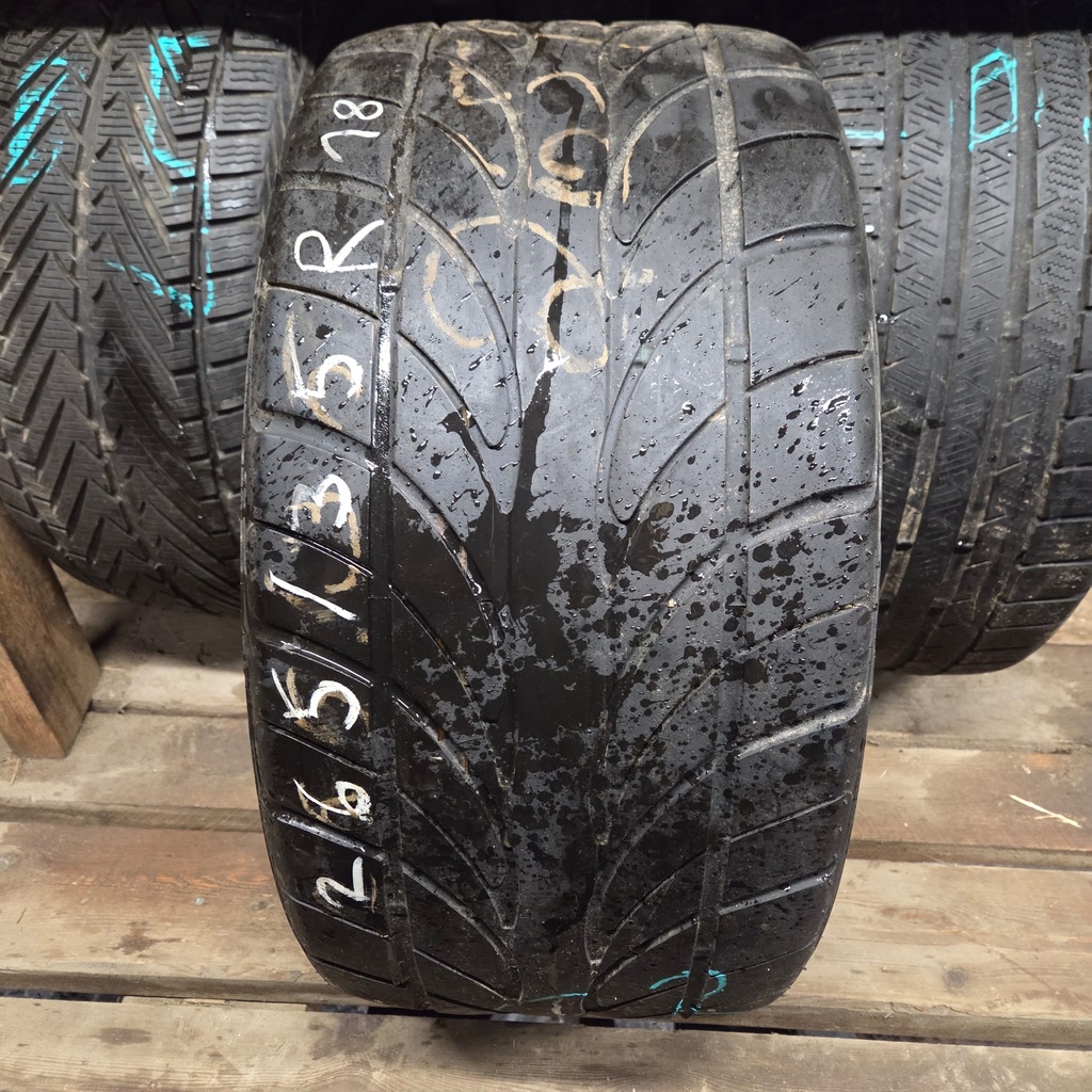 265/35ZR18 93Y Kumho Ecsta MX Käytetty kesärengas 3mm DOT-02
