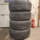 265/50R20 111T XL Nokian Hakkapeliitta 8 SUV Käytetty nastarengas 6-8mm DOT-15 (yksi rengas laitakulunut ja yhdestä puuttuu nastoja)
