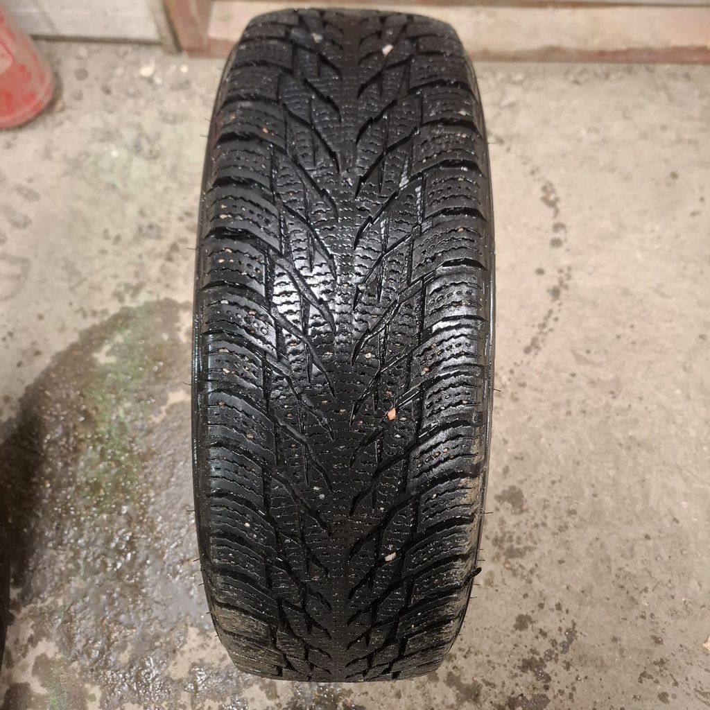175/65R15 84R Nokian Tyres Hakkapeliitta R3 Käytetty kitkarengas 6mm DOT-19