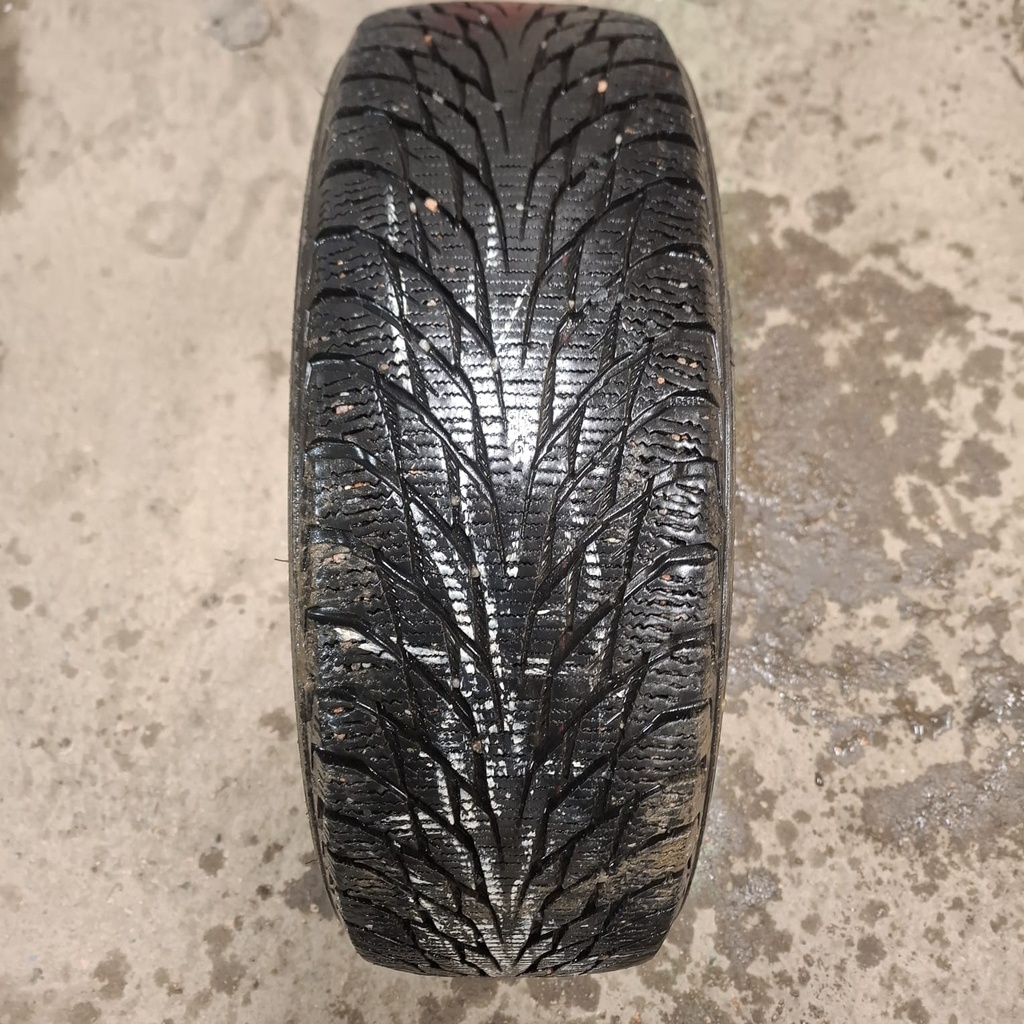 175/65R15 88R XL Nokian Hakkapeliitta R2 Käytetty kitkarengas 6mm DOT-16